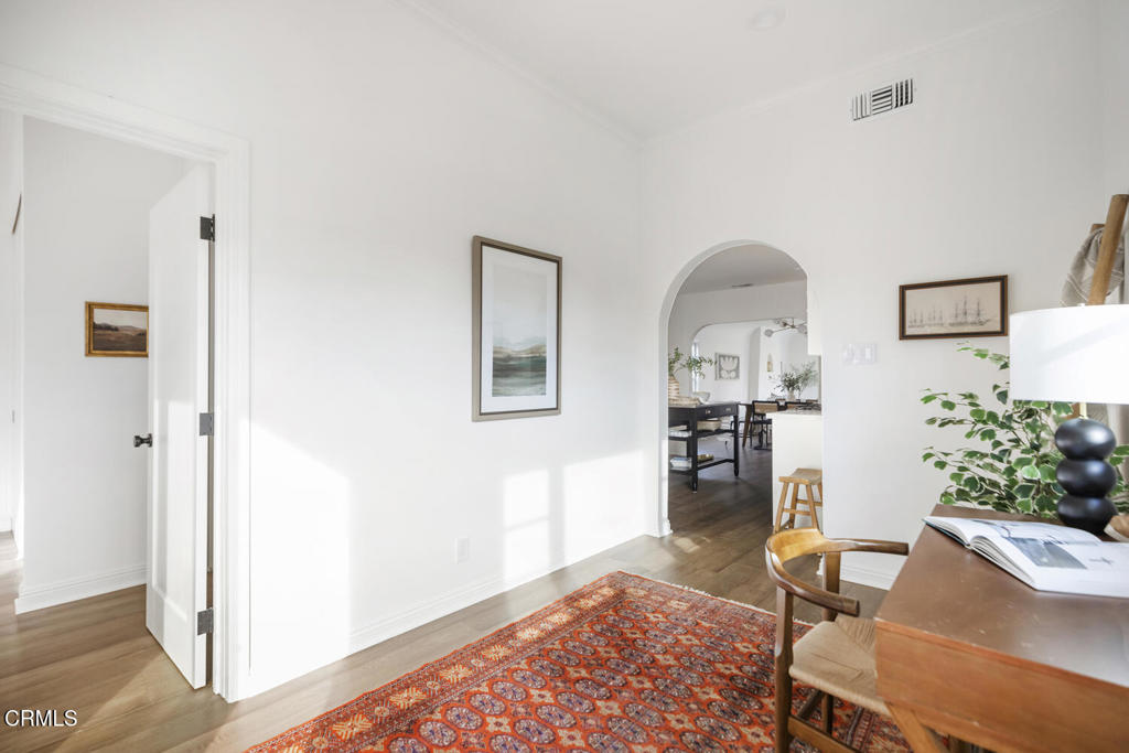 1525 Coolidge Avenue