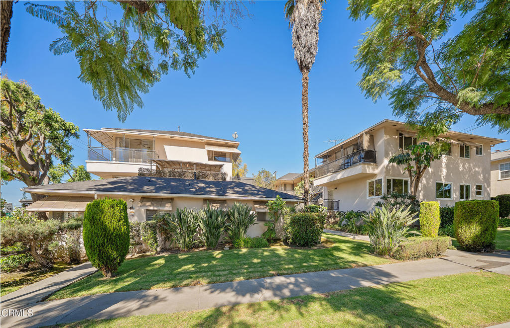 11507 Broadway 7