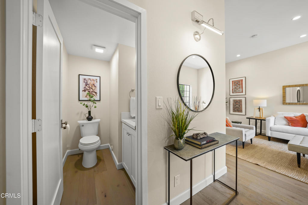 511 S El Molino Avenue 17