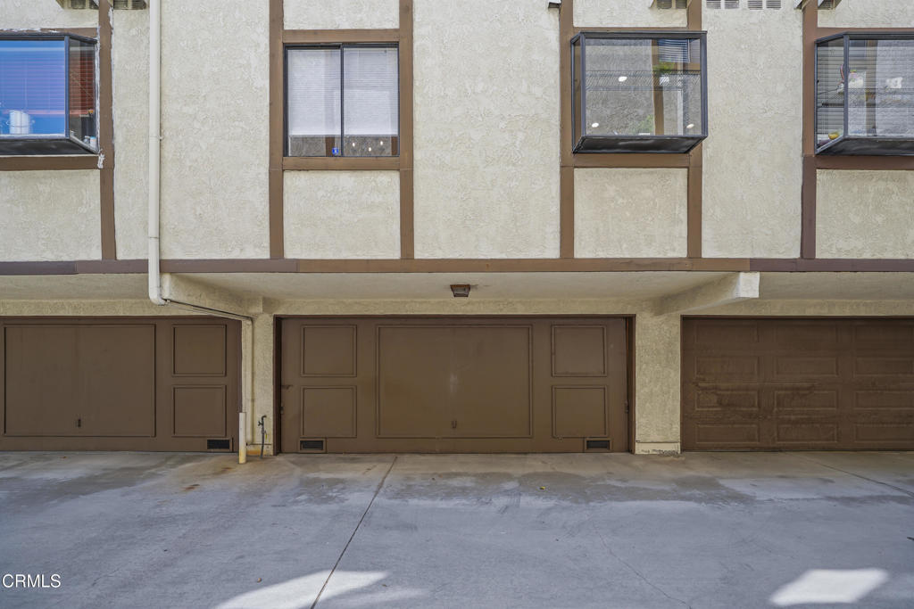 511 S El Molino Avenue 17