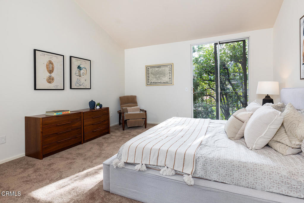 787 S Orange Grove Boulevard