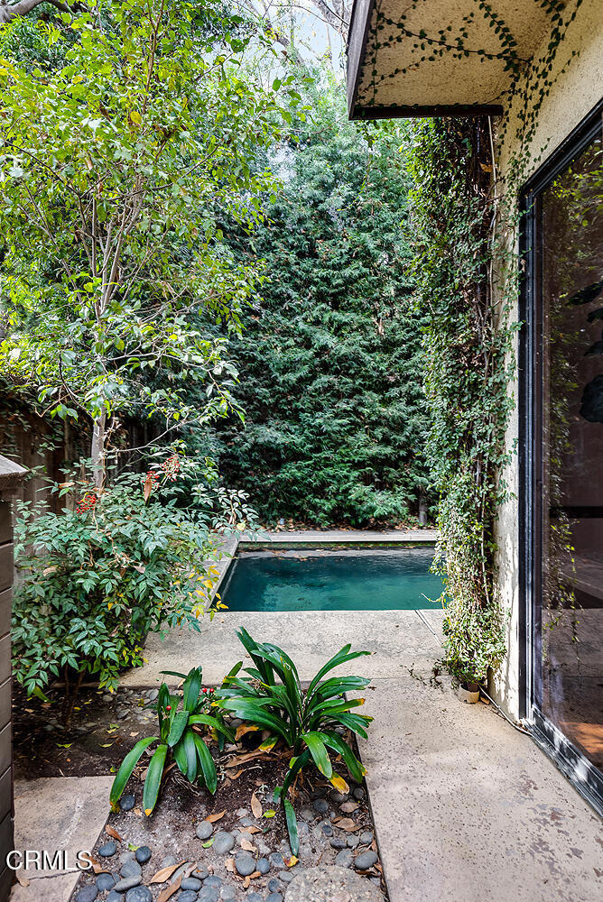 787 S Orange Grove Boulevard