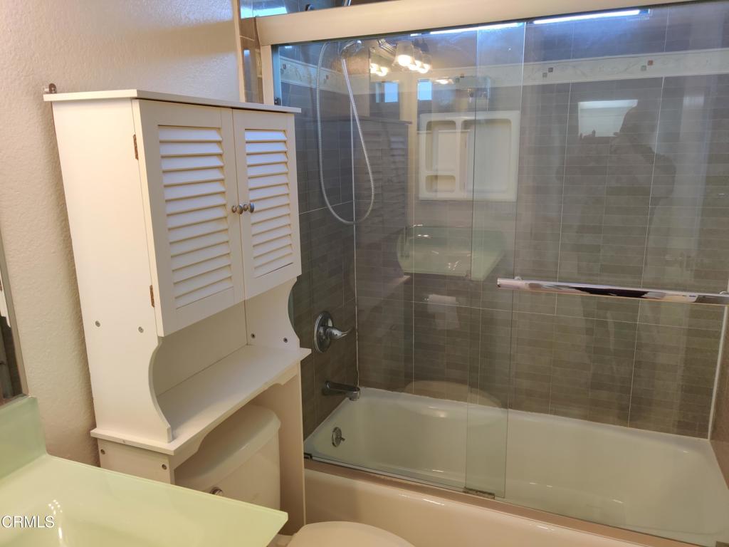 965 E Del Mar Boulevard 5