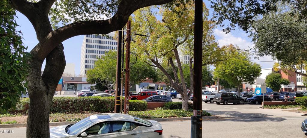 965 E Del Mar Boulevard 5