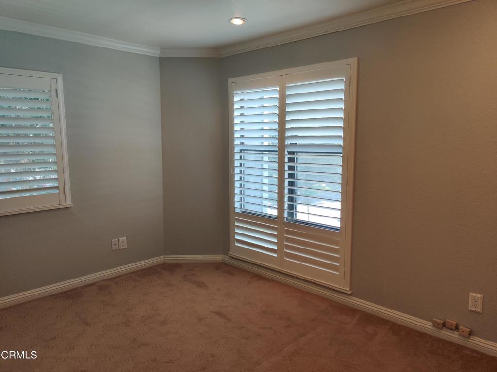 965 E Del Mar Boulevard 5