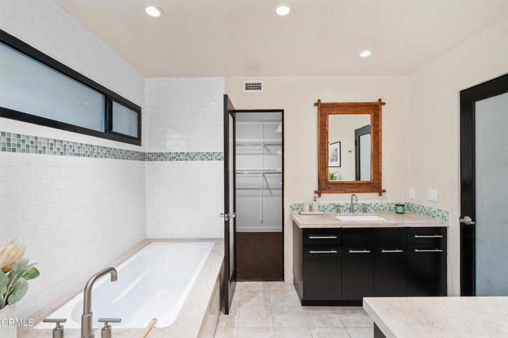 11915 Gorham Avenue 3