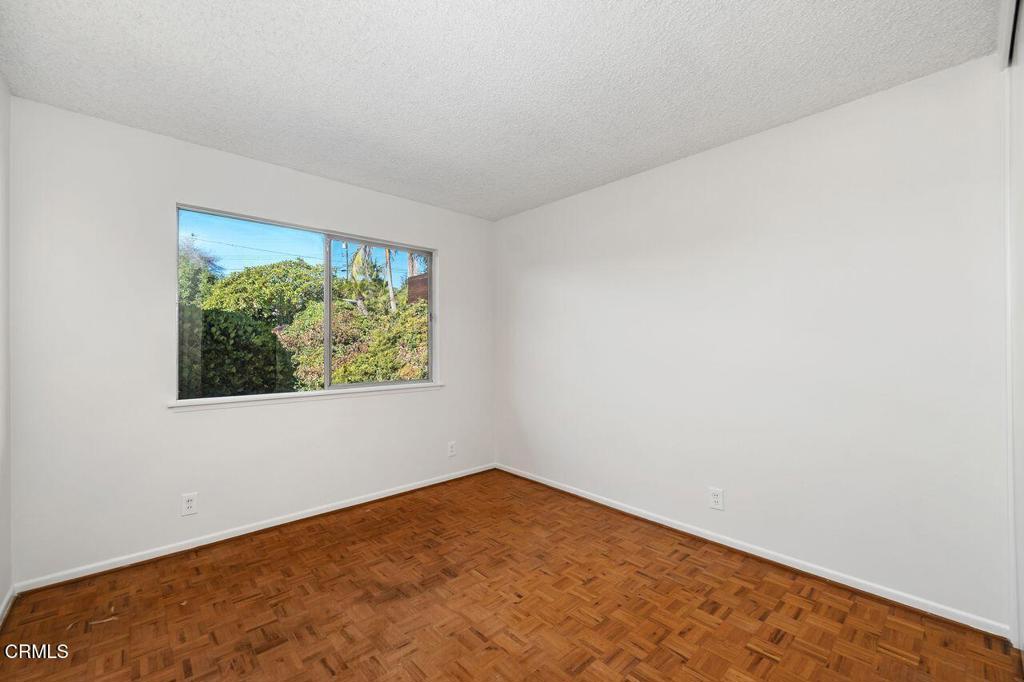 828 Perry Avenue