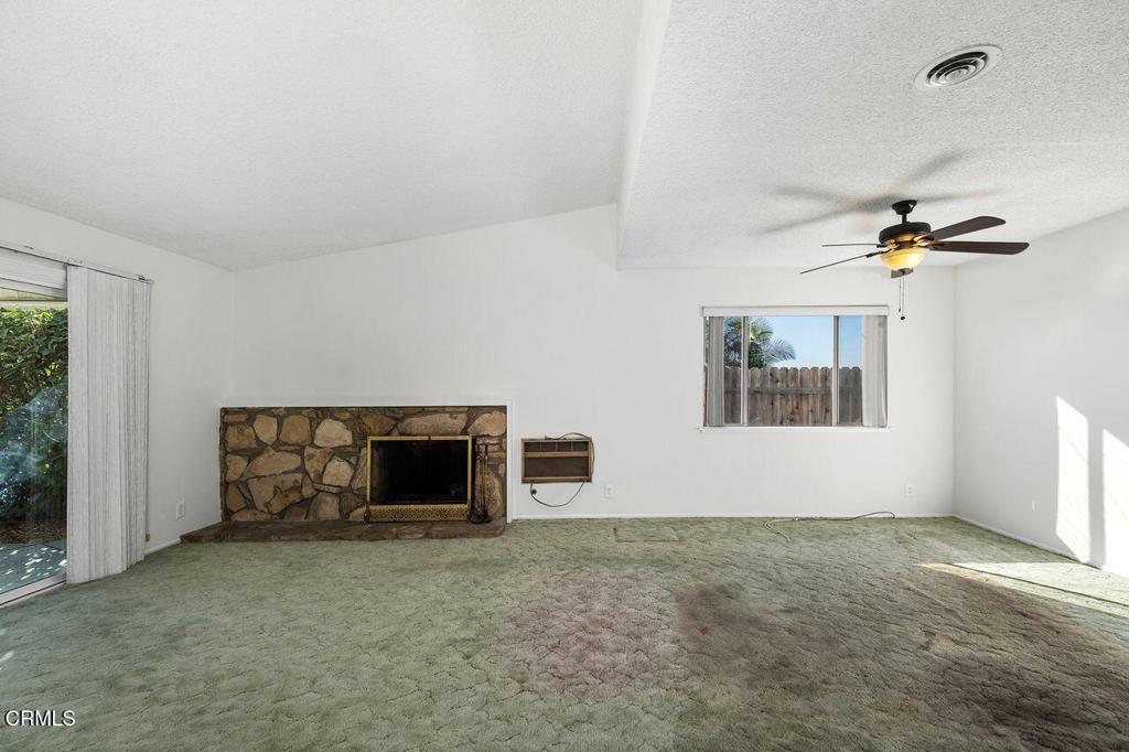 828 Perry Avenue