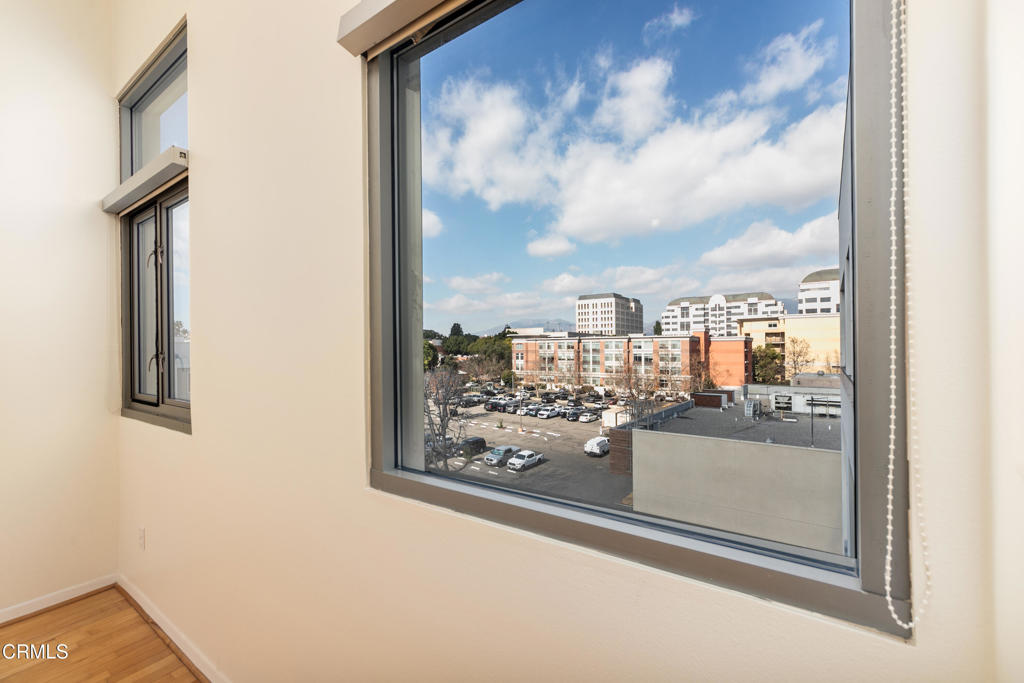 175 S Lake Avenue 401