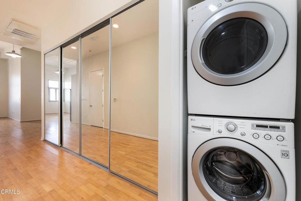 175 S Lake Avenue 401