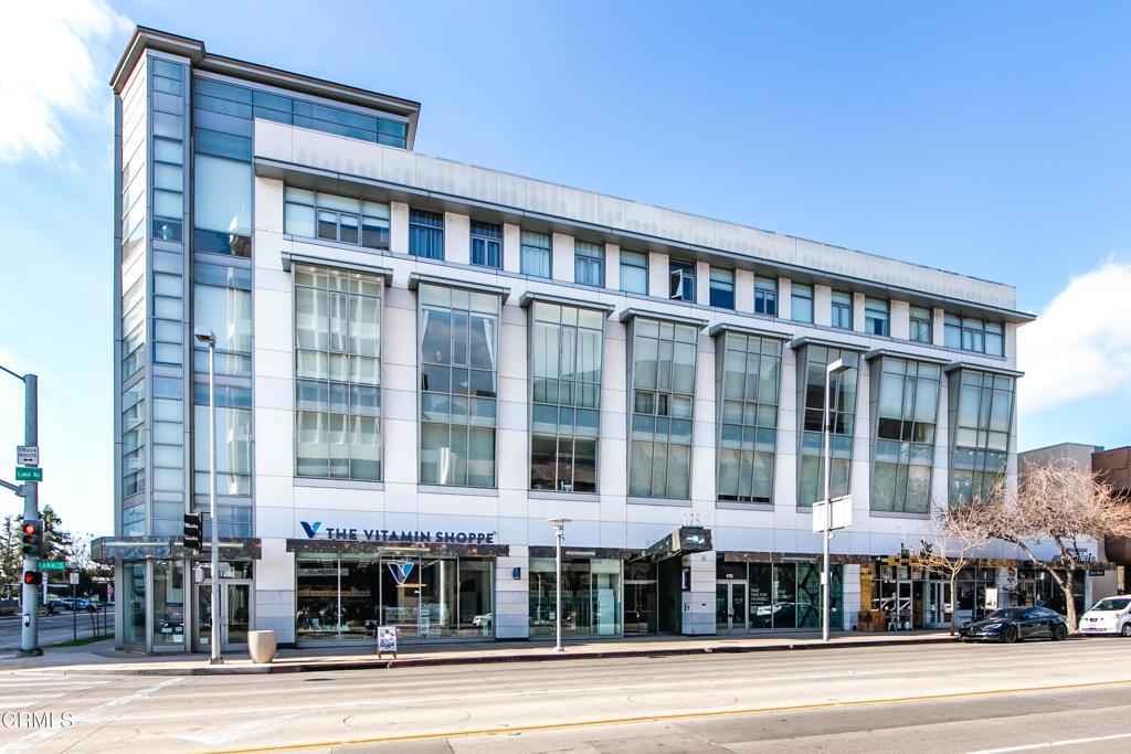 175 S Lake Avenue 401