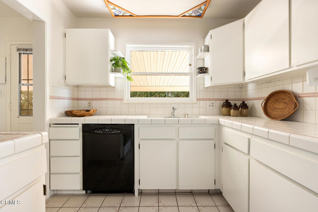 1211 Jeffries Avenue