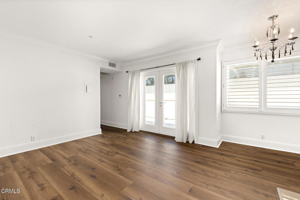 120 S Mentor Avenue 302