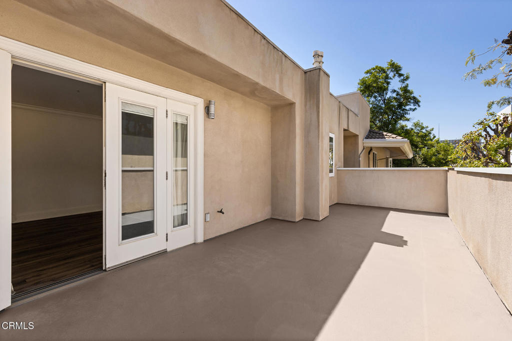 120 S Mentor Avenue 302