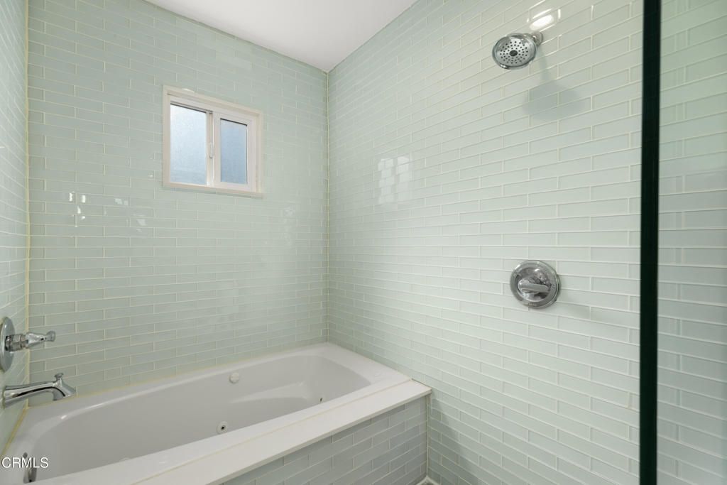 2116 Rose Villa Street