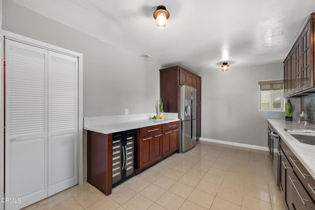 2116 Rose Villa Street