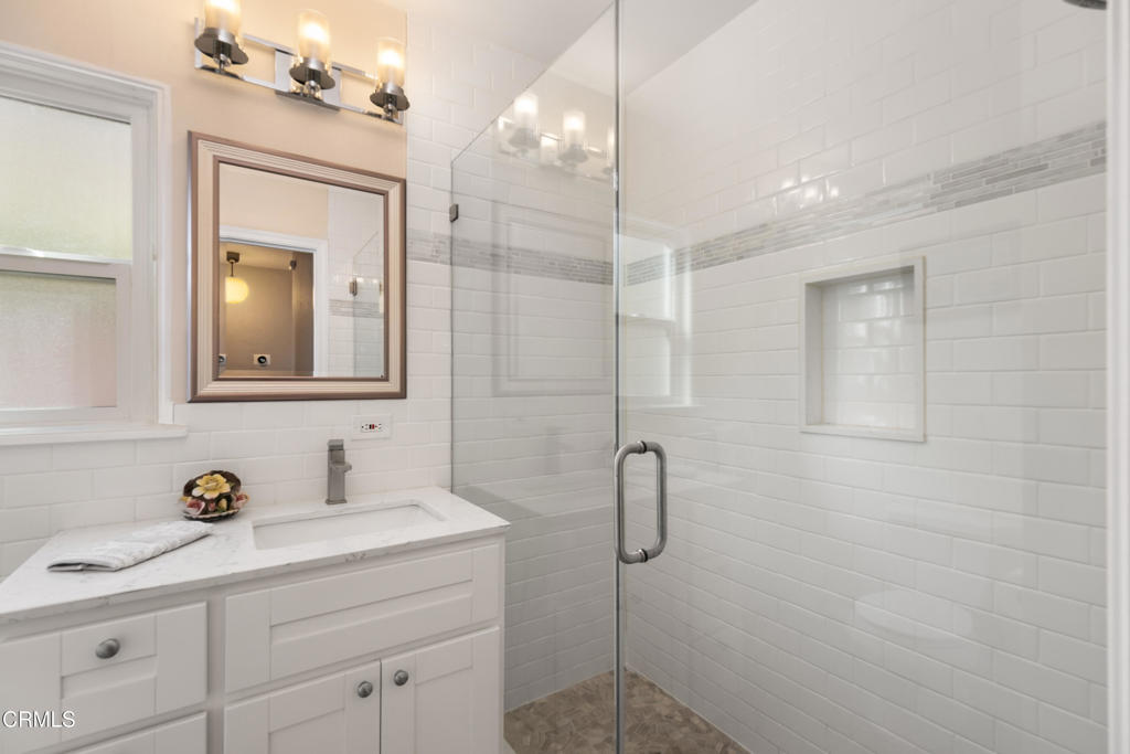 2116 Rose Villa Street