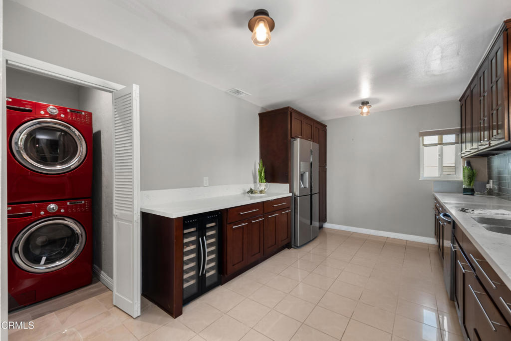 2116 Rose Villa Street