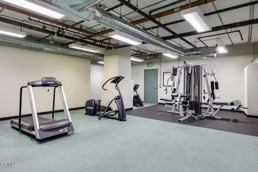 125 N Raymond Avenue 210