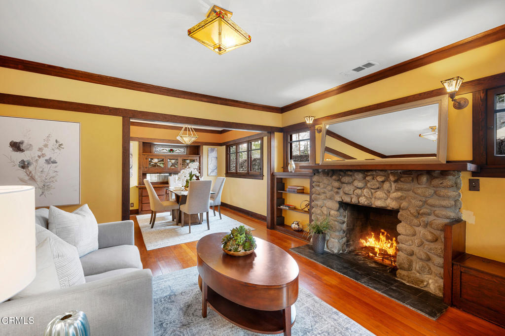 845 847 S Los Robles Avenue