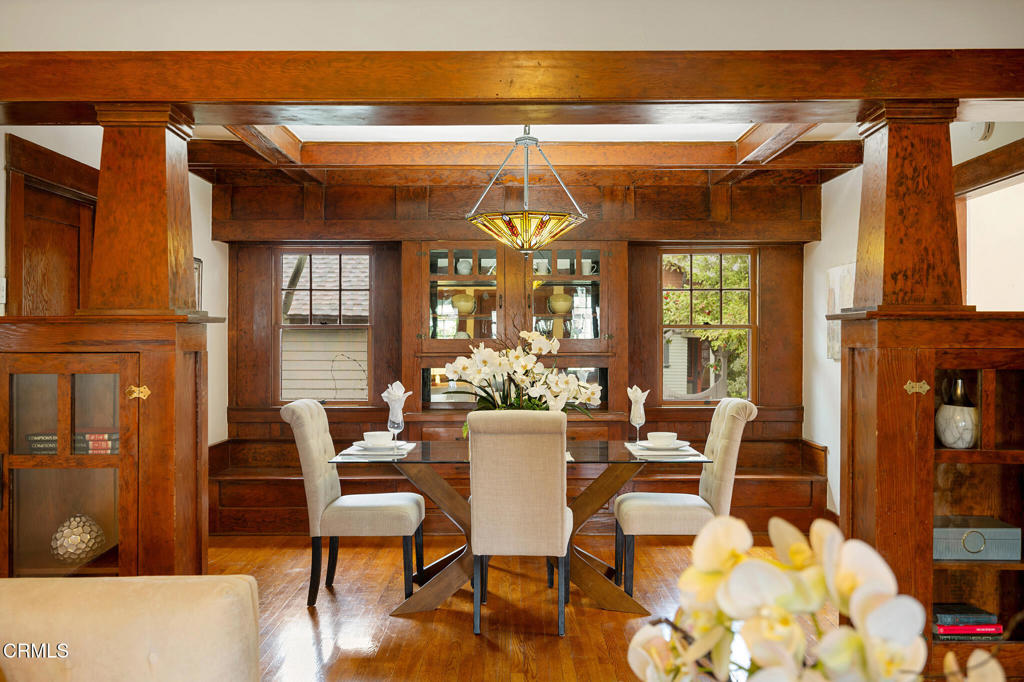 845 847 S Los Robles Avenue