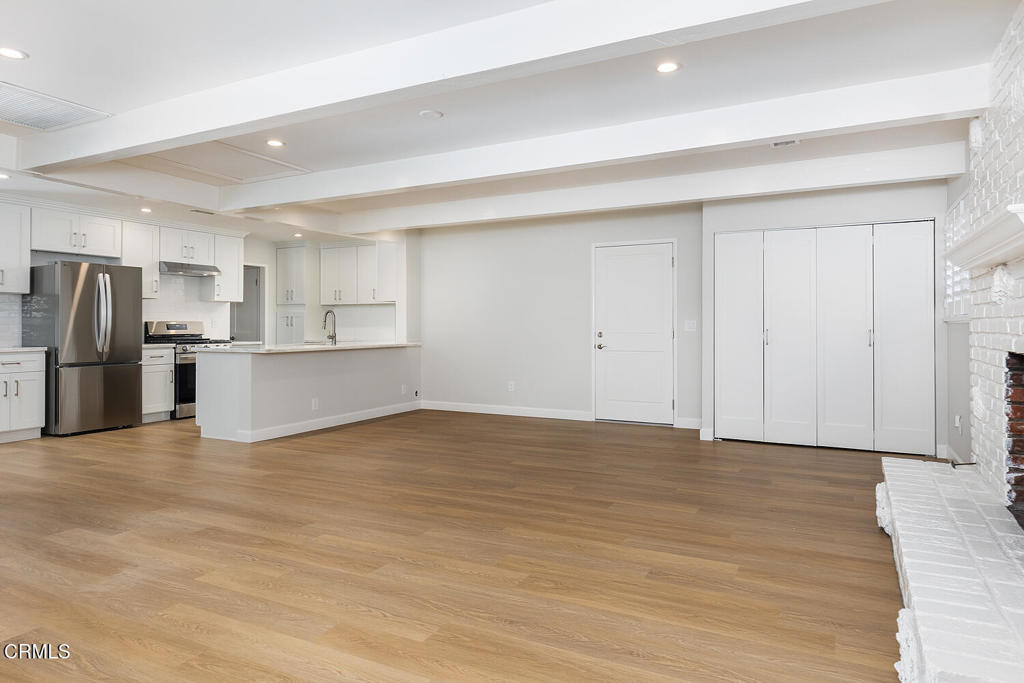 960 W Benwood Street