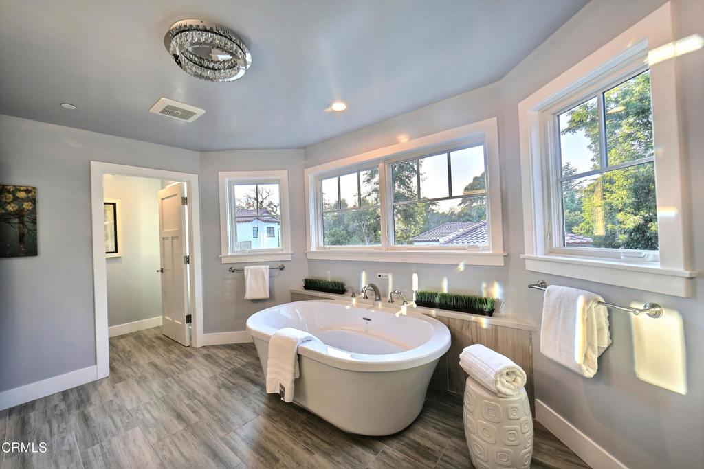 3861 E California Boulevard