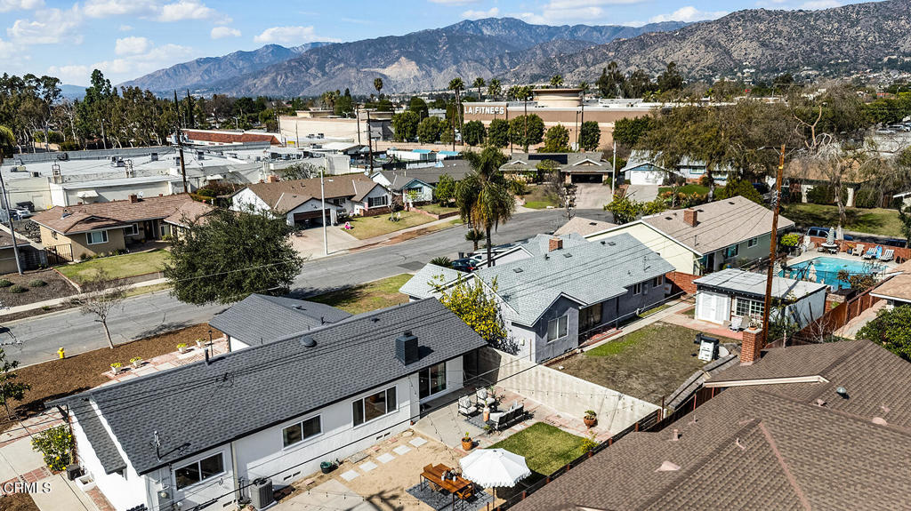 926 S Fuchsia Avenue