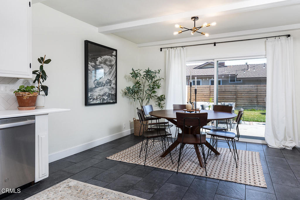 926 S Fuchsia Avenue