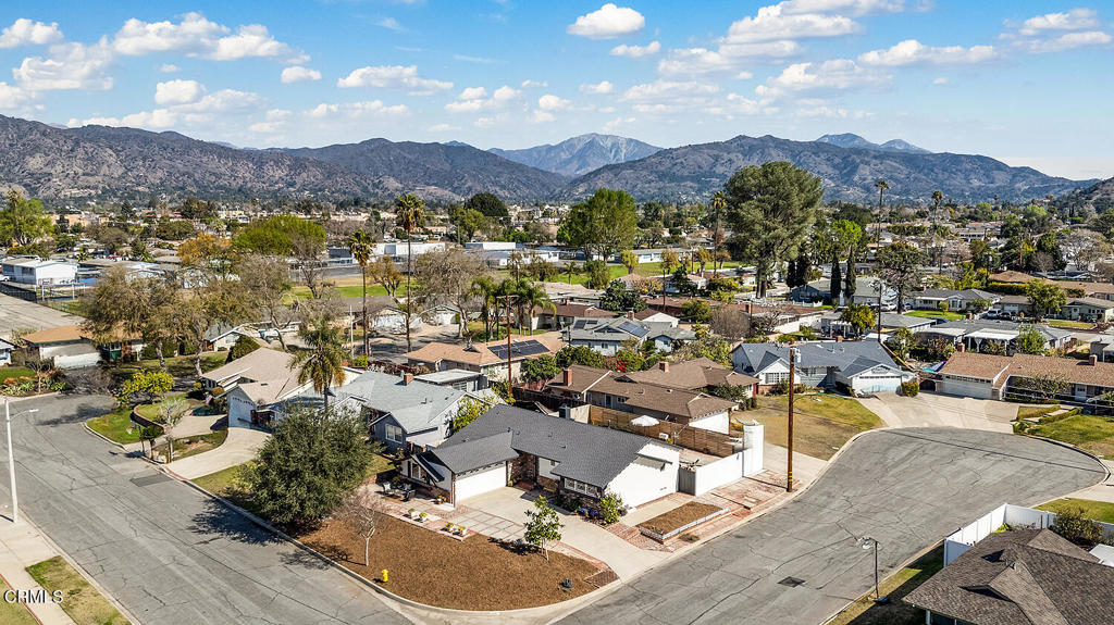 926 S Fuchsia Avenue