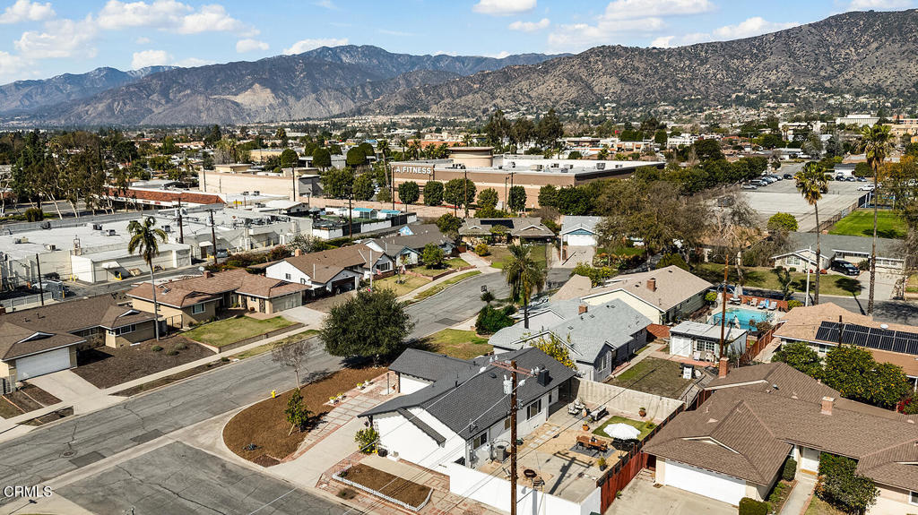 926 S Fuchsia Avenue