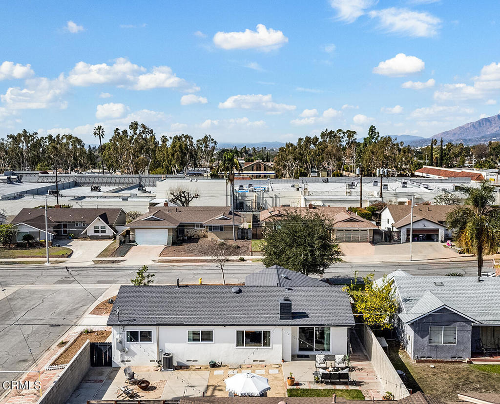 926 S Fuchsia Avenue