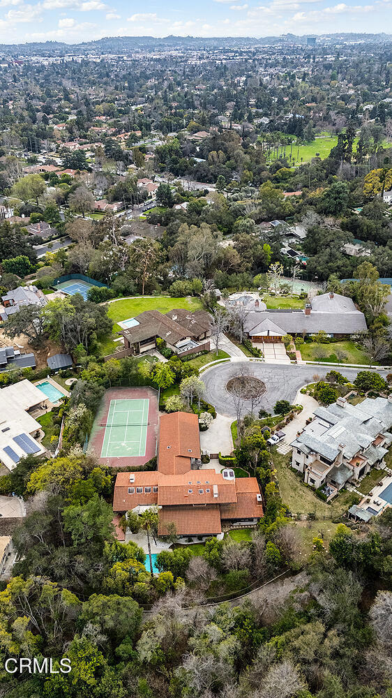 1340 Oak View Avenue