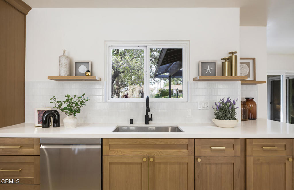 1780 N Altadena Drive