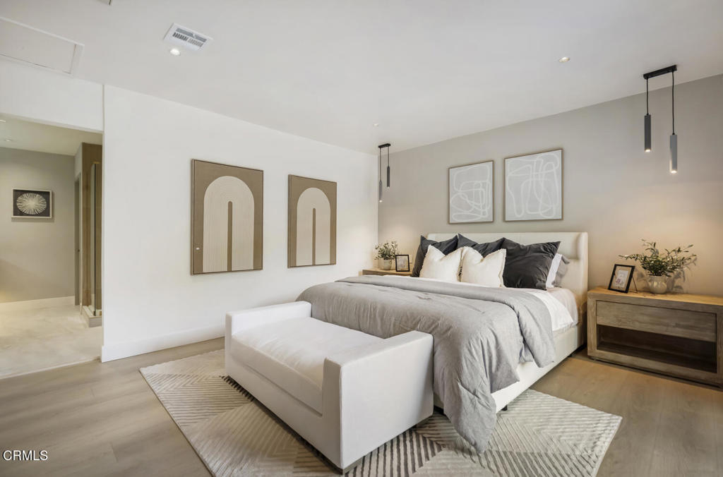 1780 N Altadena Drive