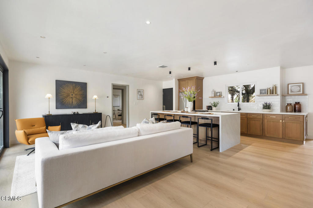 1780 N Altadena Drive