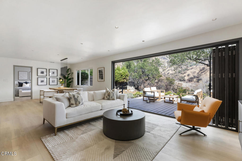 1780 N Altadena Drive