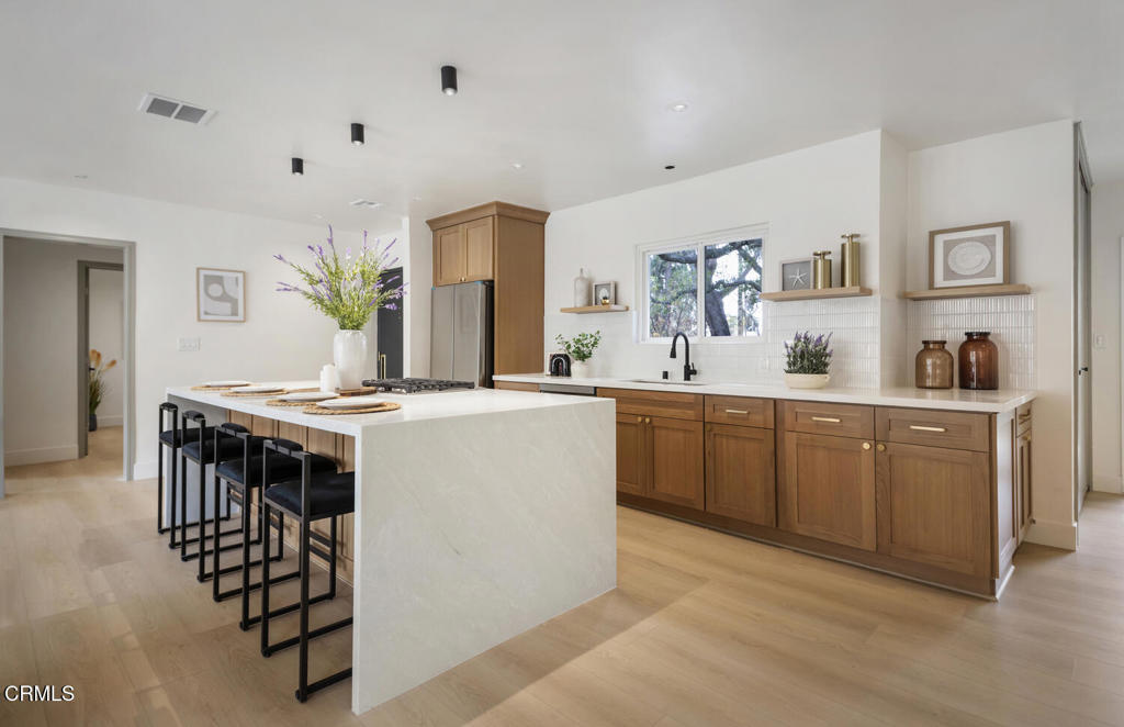 1780 N Altadena Drive