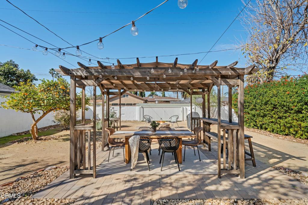 5855 Riverton Avenue