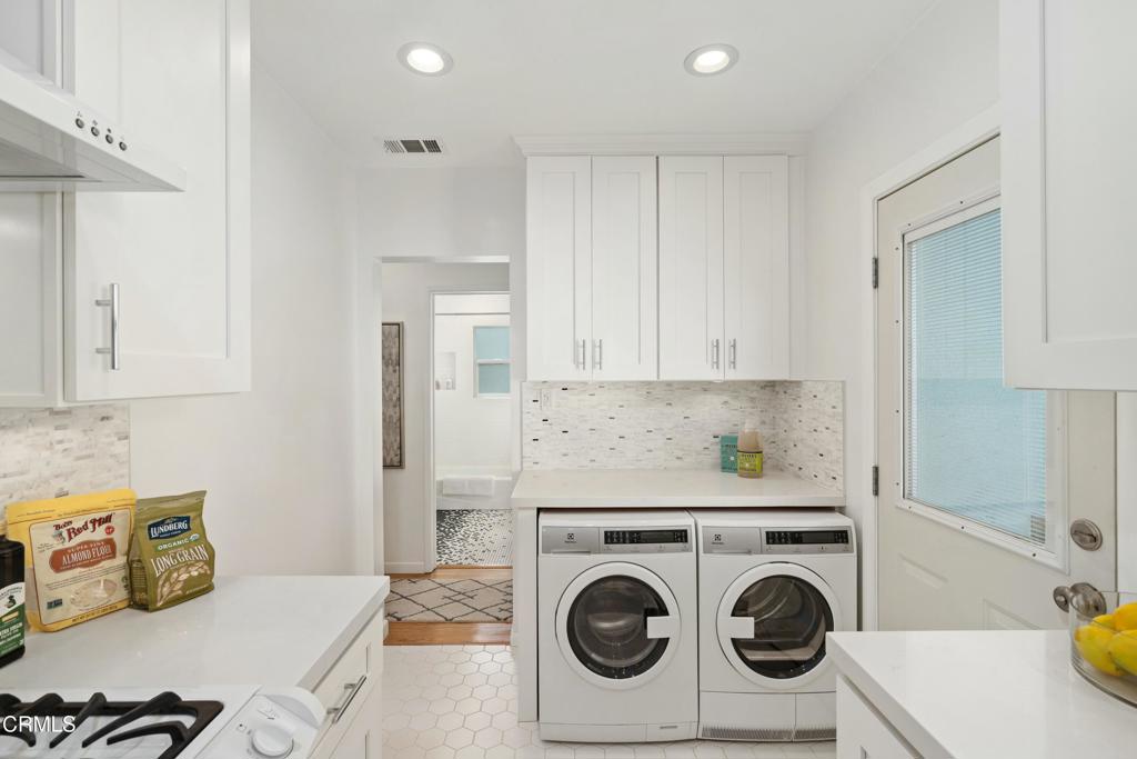 5855 Riverton Avenue