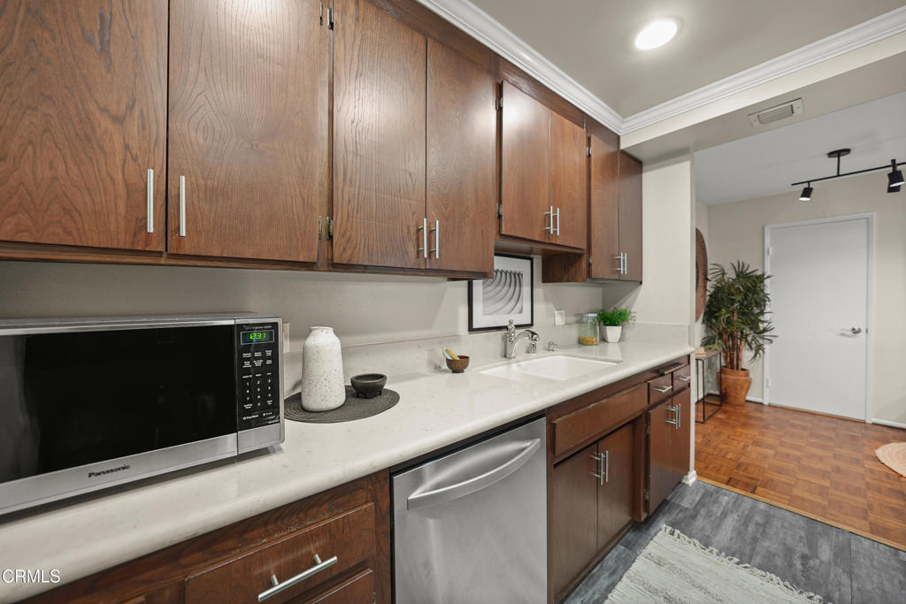 2729 Piedmont Avenue 2