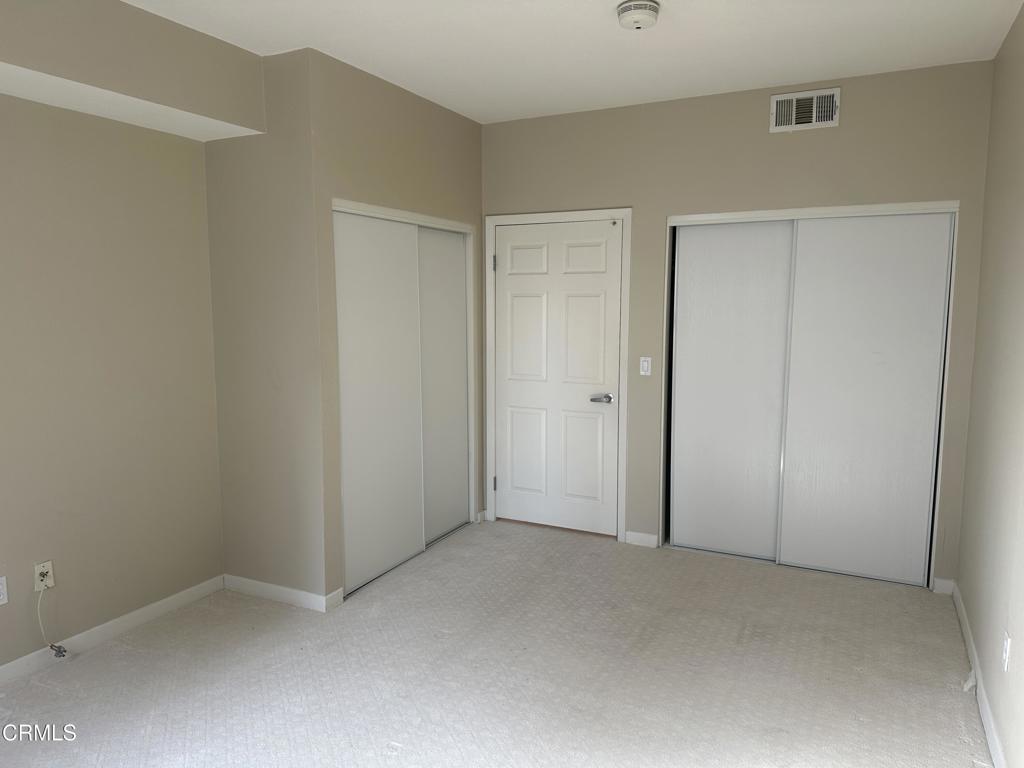 160 S Hudson Avenue 215