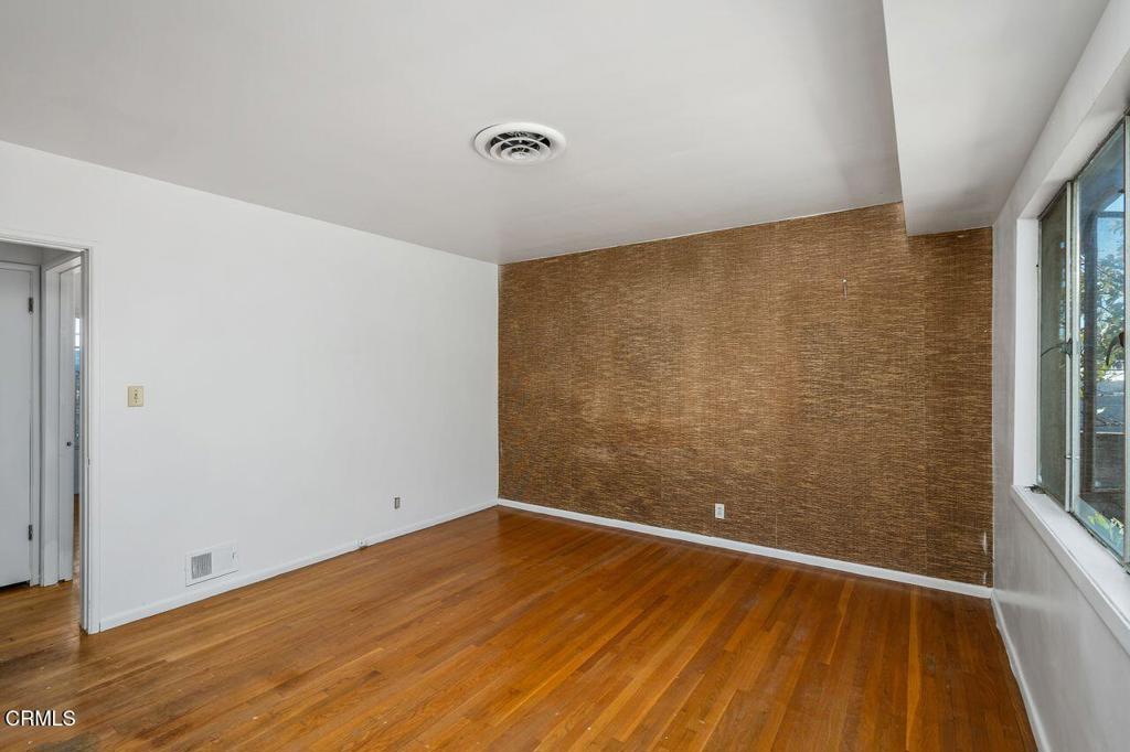 1009 E Edgecomb Street