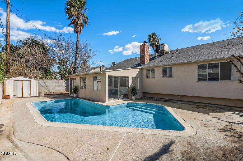 1009 E Edgecomb Street