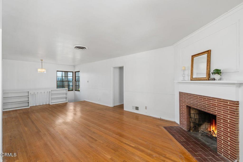 1009 E Edgecomb Street