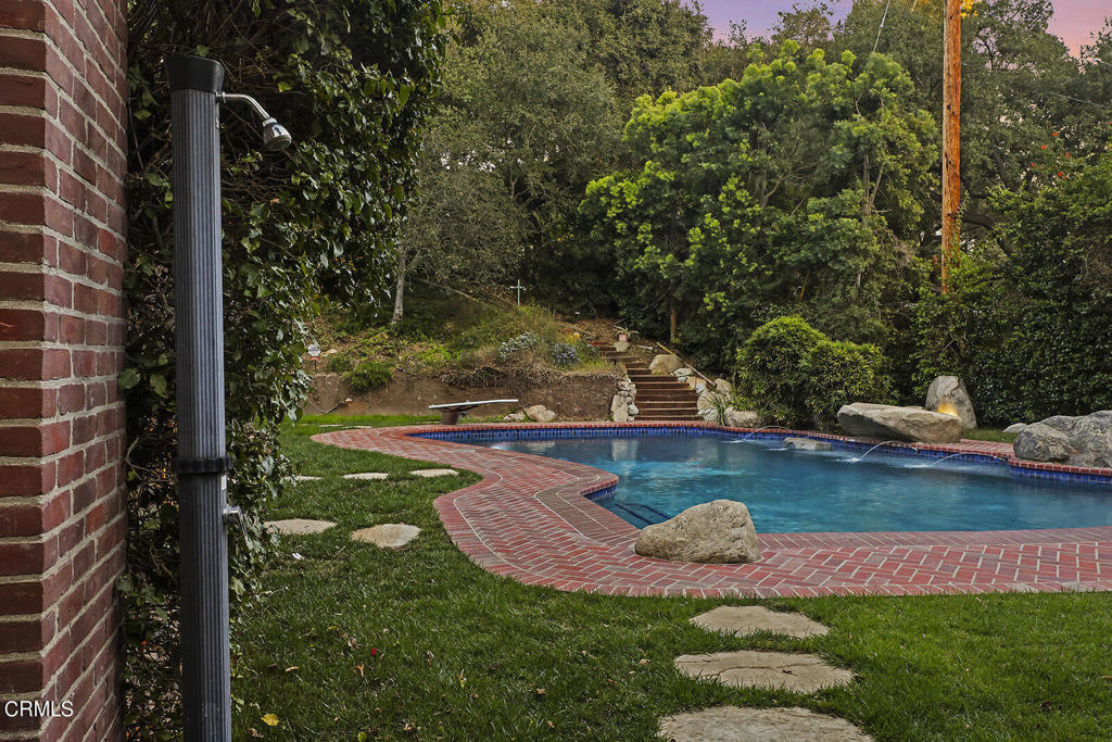 1066 Kewen Drive
