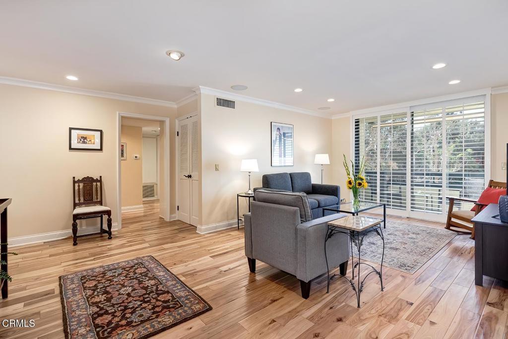 4041 Via Marisol 204