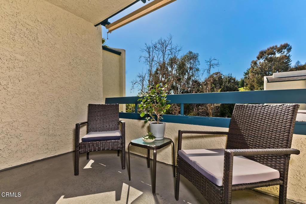 4041 Via Marisol 204