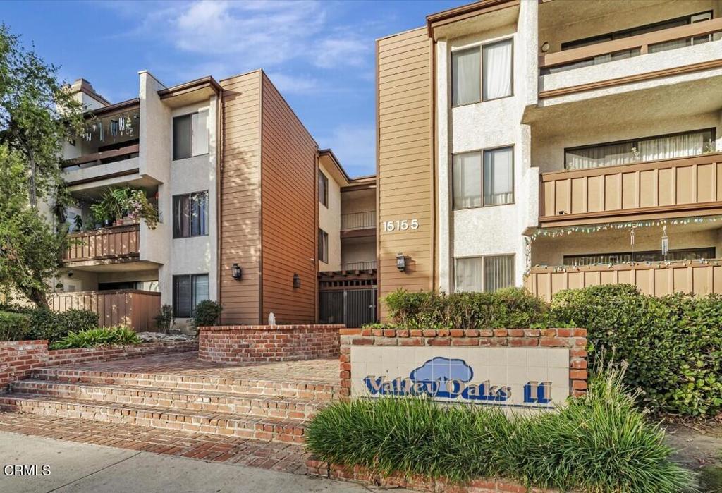 15155 Sherman Way 57