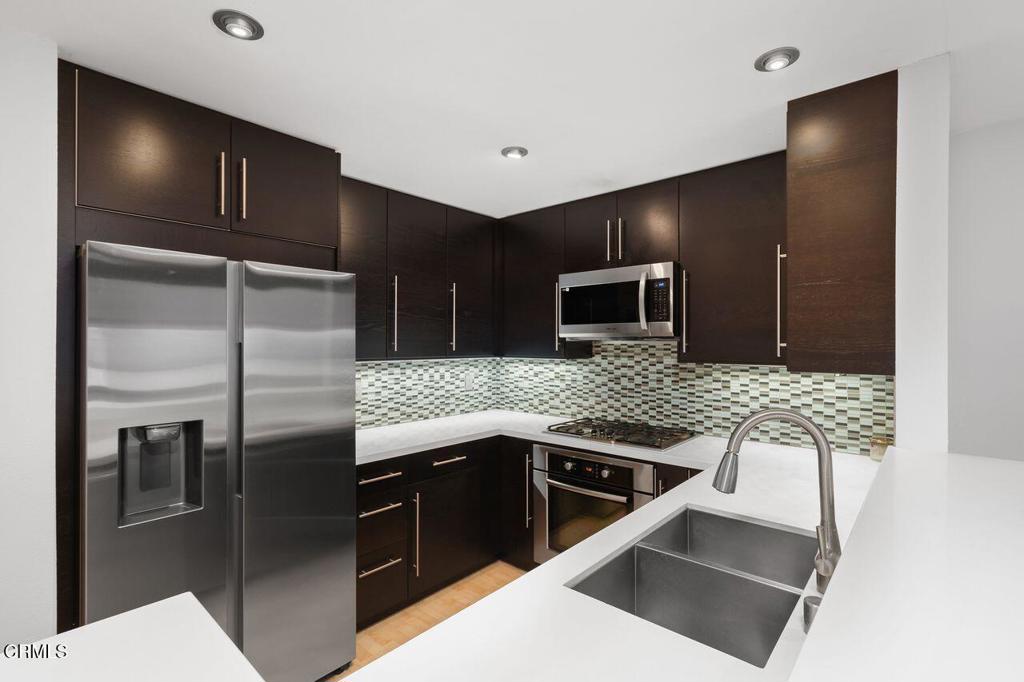 15155 Sherman Way 57